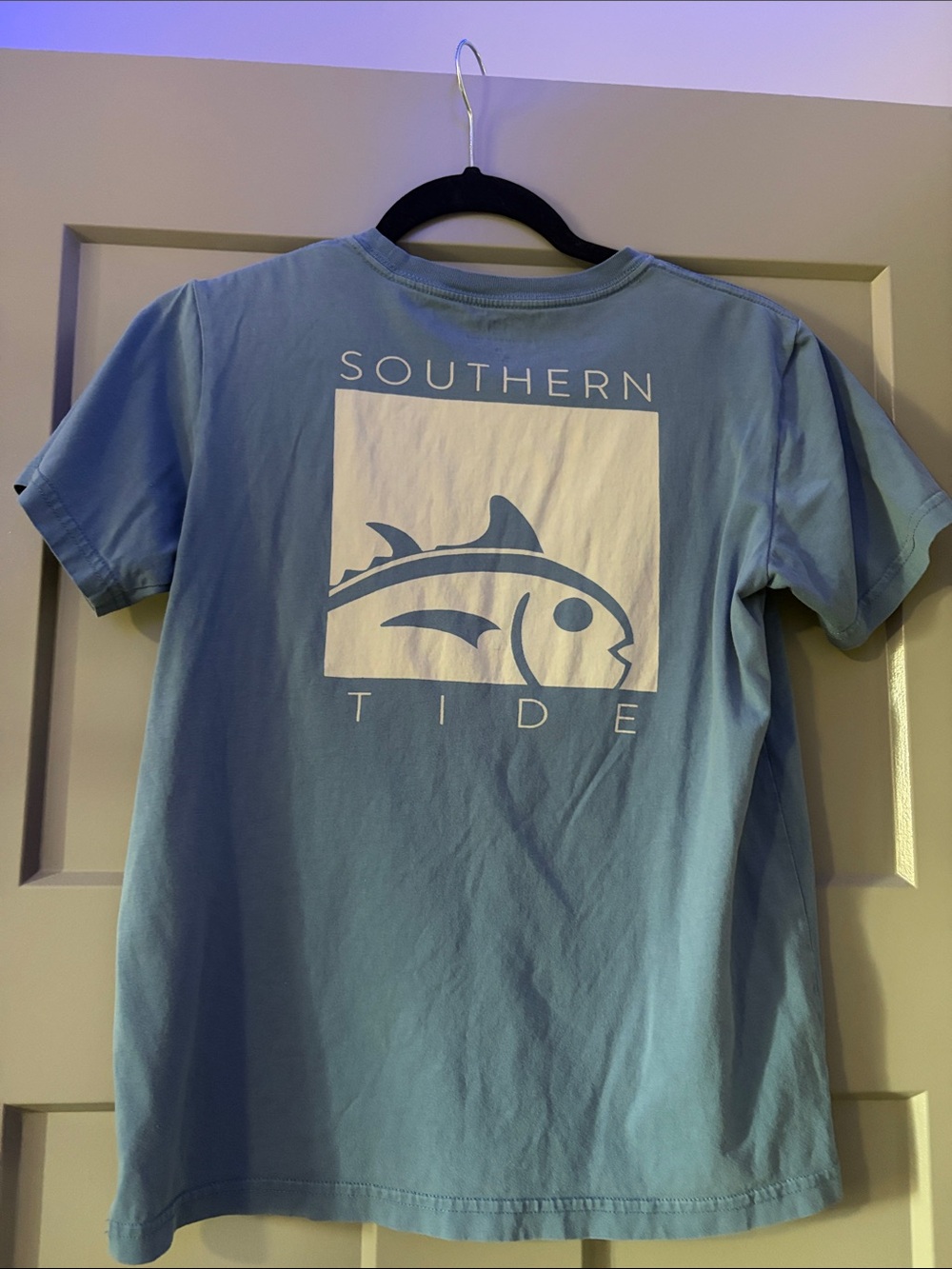 Southern Tide Blue Graphic Tee with White Logo